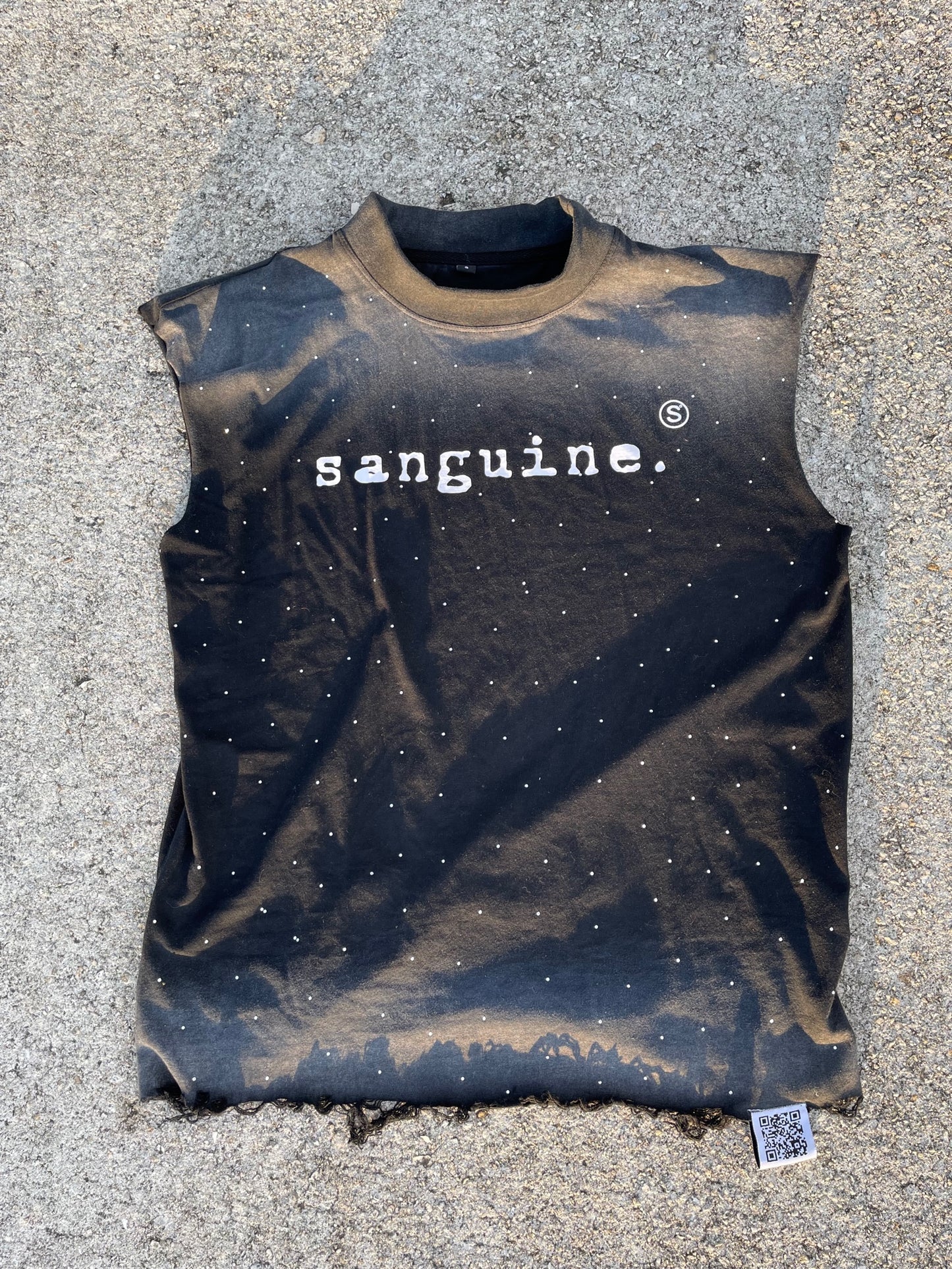 SANGUINESZN RHINESTONE SLEEVELESS TEE (BLACK)