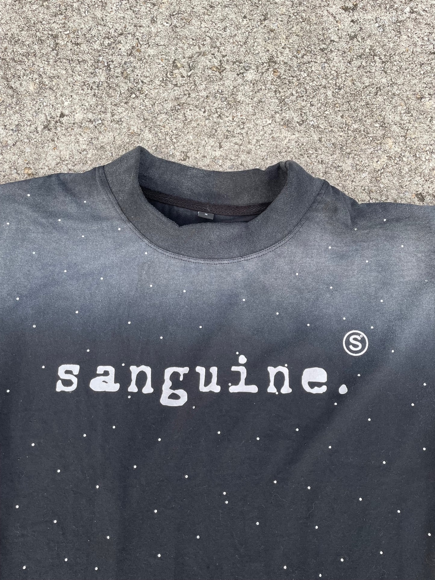 SANGUINESZN RHINESTONE SLEEVELESS TEE (BLACK)